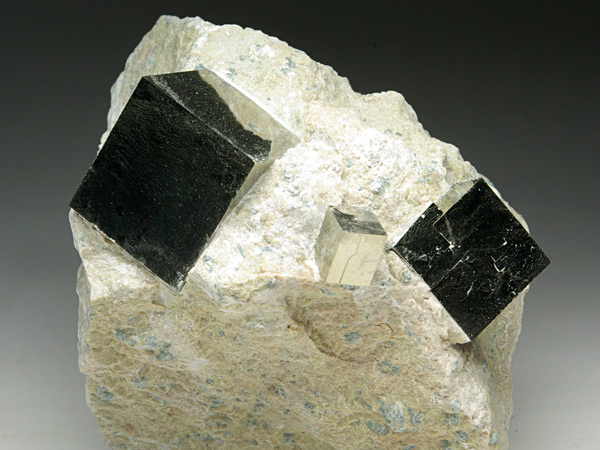 Pyrit aus Navajun, Spanien