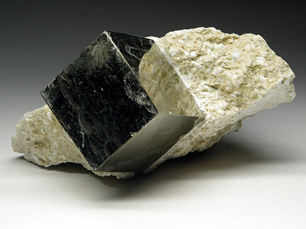 Pyrit aus Navajun, Spanien