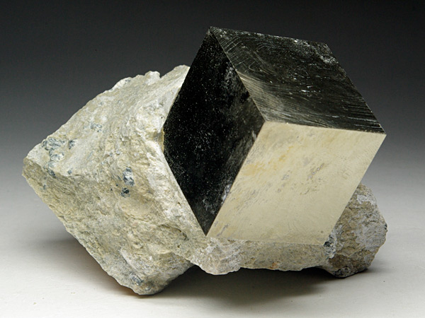 Pyrit aus Navajun, Spanien
