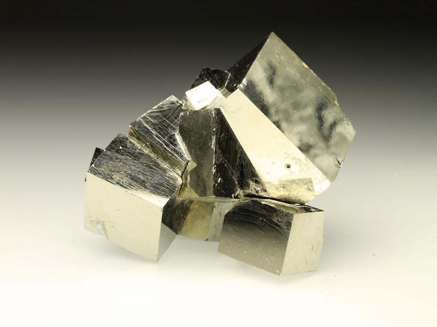 Pyritsufe mit 7 W�rfeln