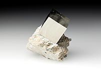 Pyritstufe mit 1 W�rfel(n)