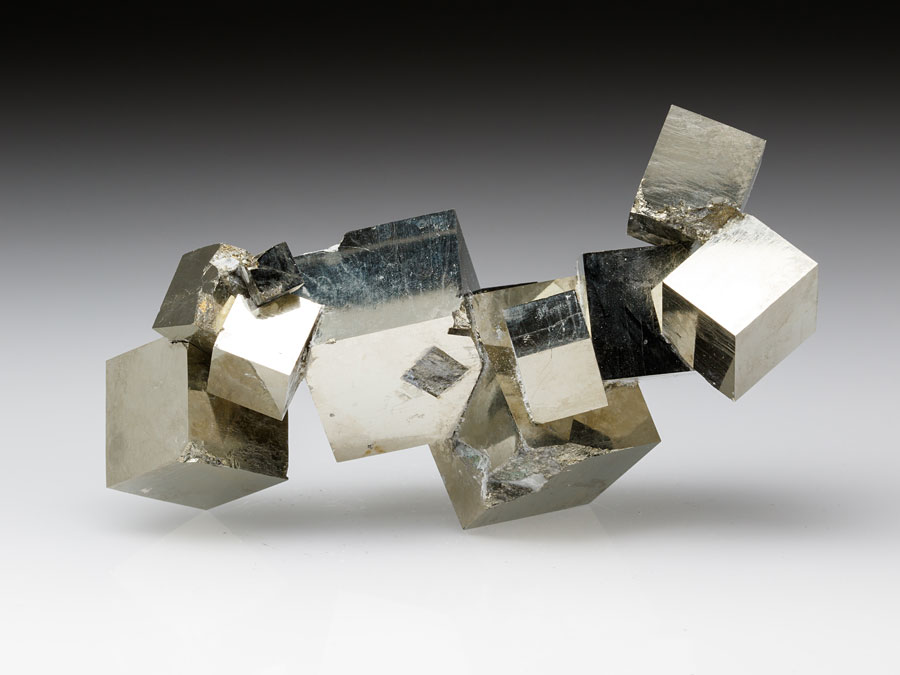 <Mineral>