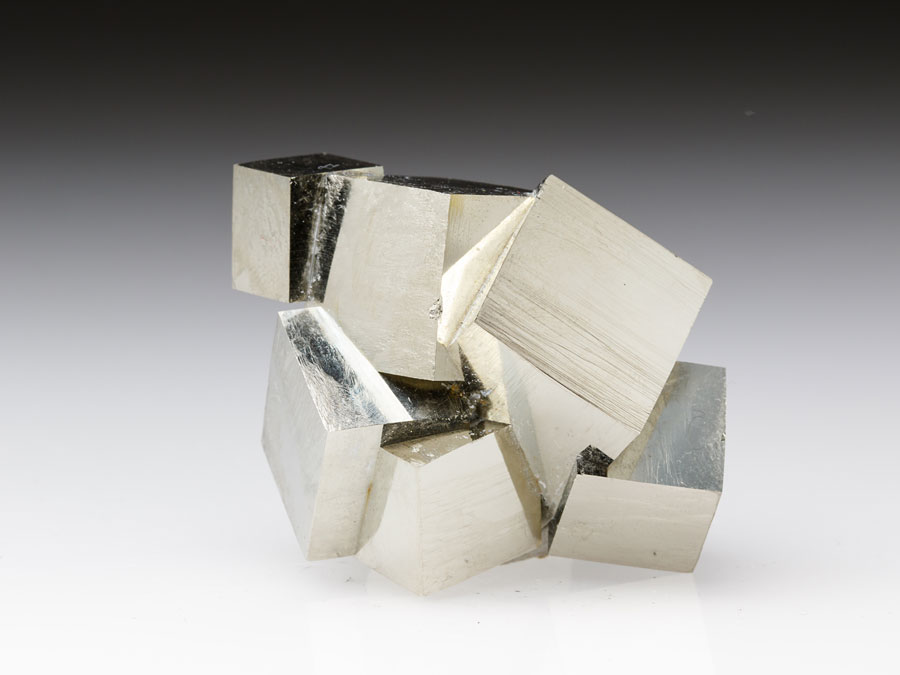 <Mineral>