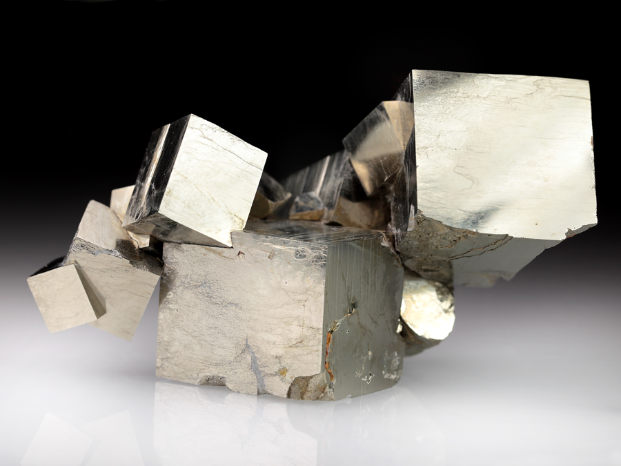 <Mineral>