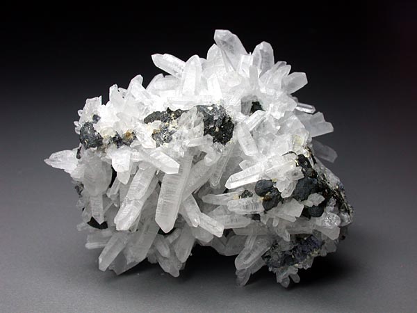 Quarz-Pyrit-Siderit-Stufe
