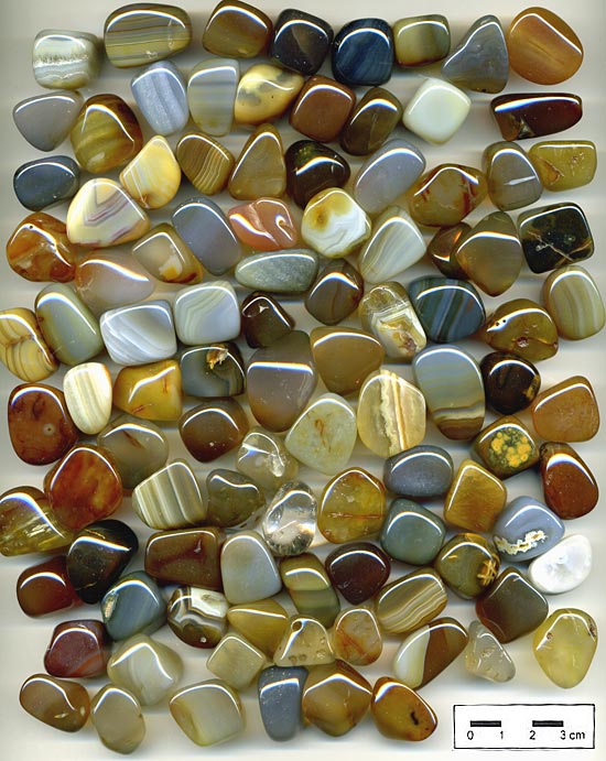 Trommelsteine, naturbelassene Achate